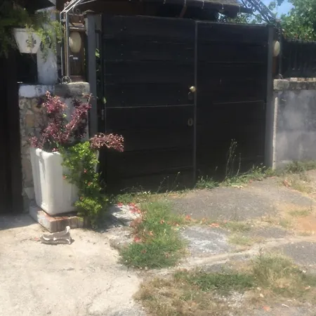 Apartman Con Giardino
